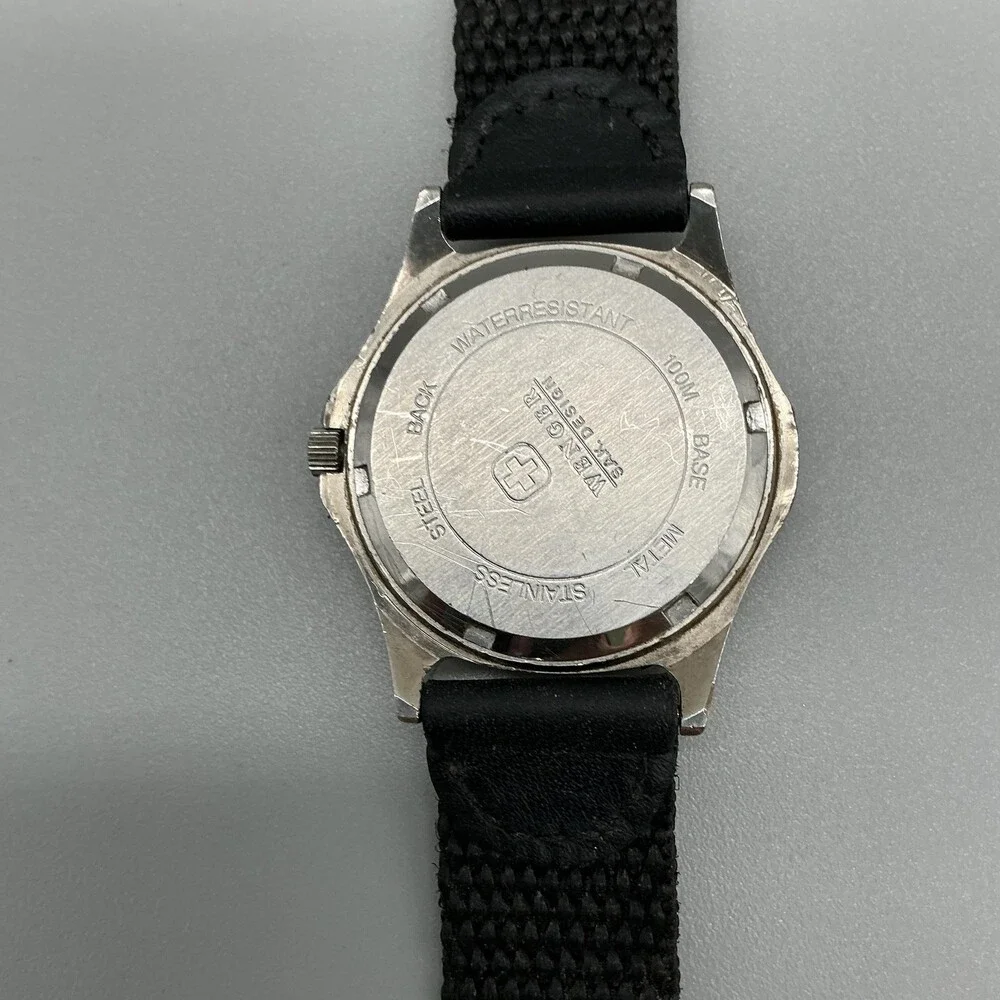 Wenger SAK Design Mens Watch 35mm Silver Tone Black Band Swiss New Battery